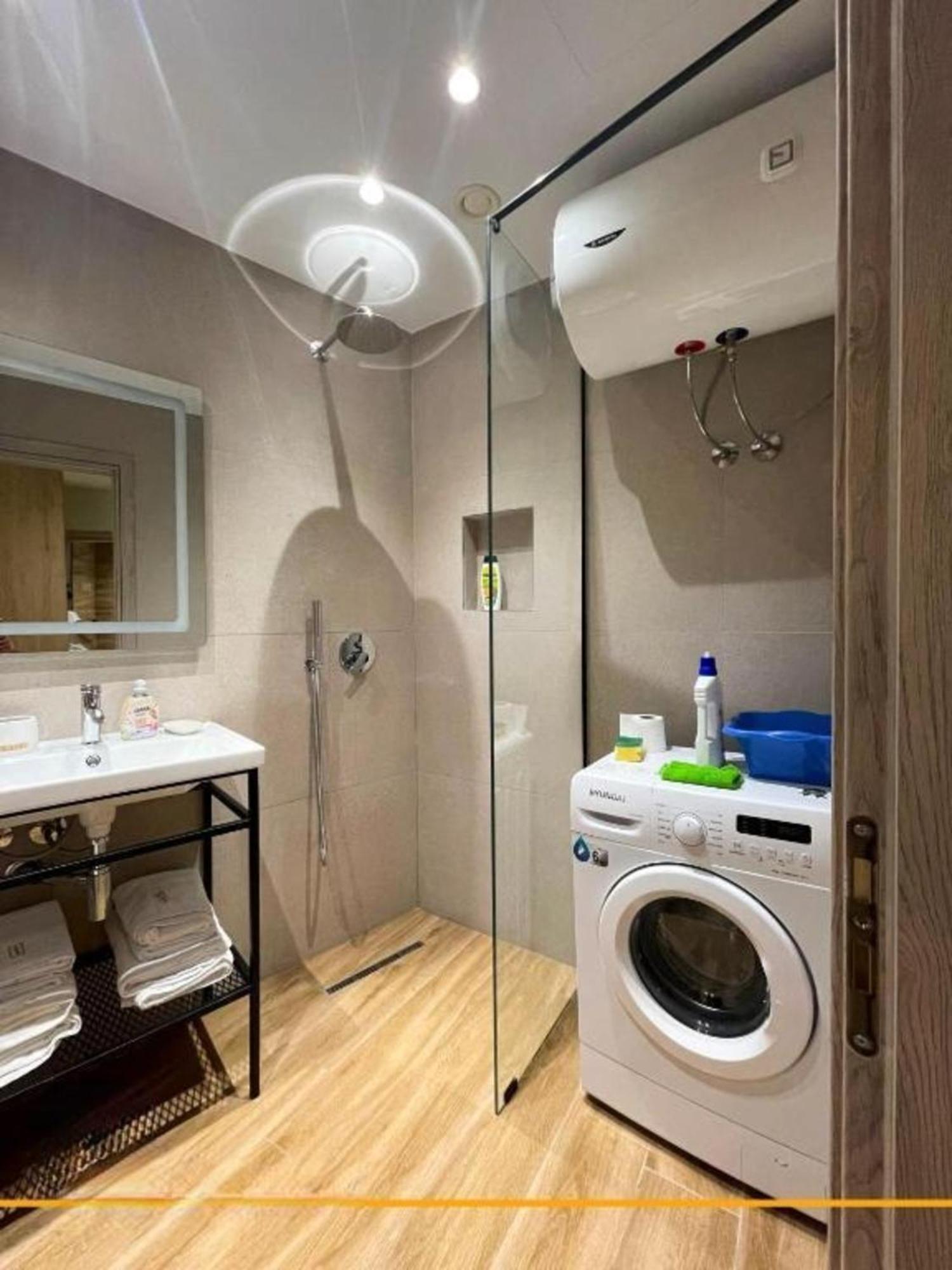 Flori Apartments Sarandë Eksteriør billede